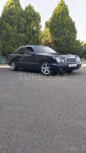 Mercedes E 200 1997, 426,373 km - 2.0 l - Qazax