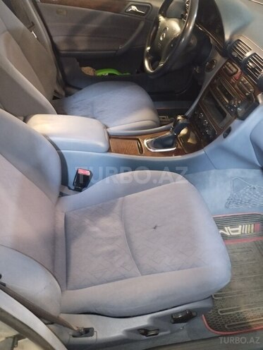 Mercedes C 200 2001, 258,000 km - 2.0 l - Gəncə
