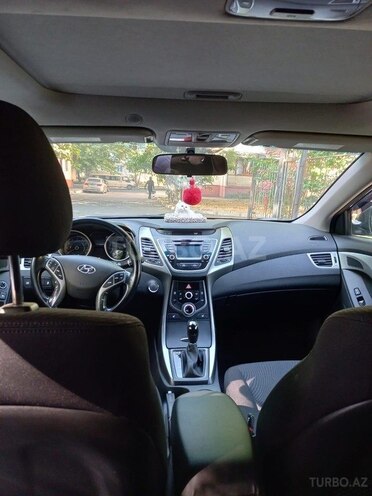 Hyundai Elantra 2015, 56,435 km - 1.8 л - Mingəçevir