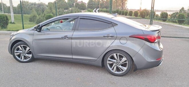 Hyundai Elantra 2015, 56,435 km - 1.8 л - Mingəçevir