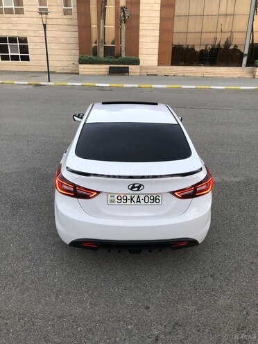 Hyundai Elantra 2013, 270,000 km - 1.8 l - İmişli