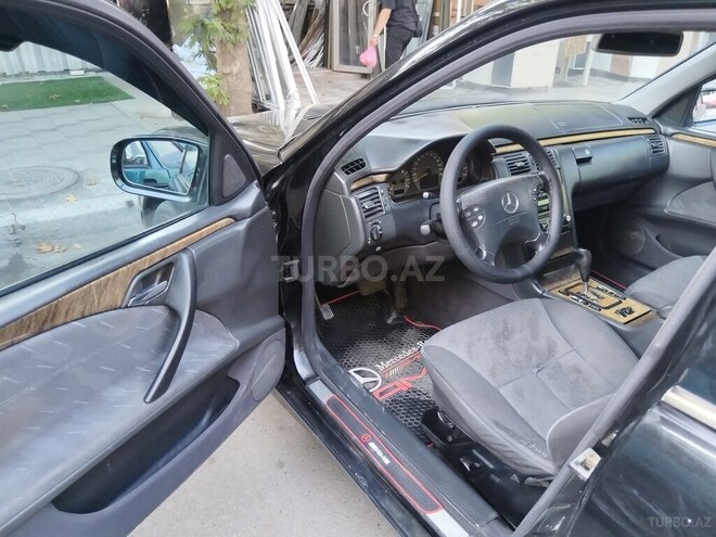 Mercedes E 240 1999, 352,460 km - 2.4 l - Gəncə