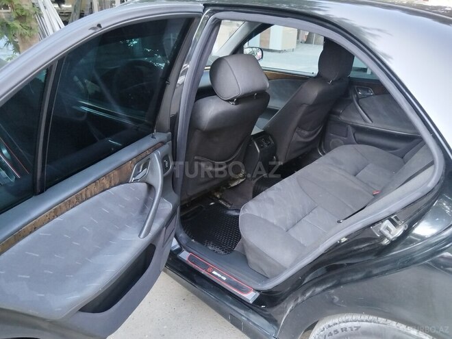 Mercedes E 240 1999, 352,460 km - 2.4 l - Gəncə