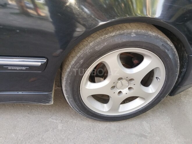 Mercedes E 240 1999, 352,460 km - 2.4 l - Gəncə
