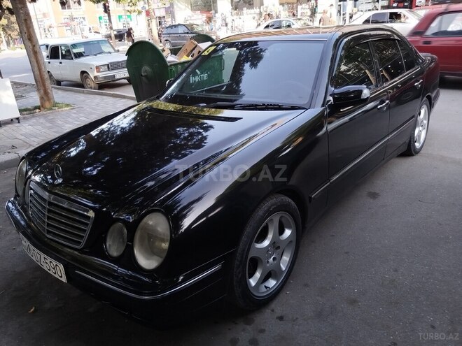 Mercedes E 240 1999, 352,460 km - 2.4 l - Gəncə