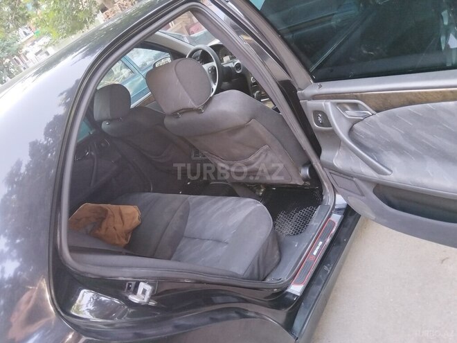 Mercedes E 240 1999, 352,460 km - 2.4 l - Gəncə