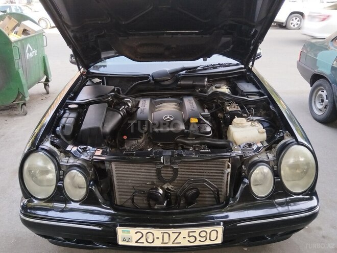 Mercedes E 240 1999, 352,460 km - 2.4 l - Gəncə