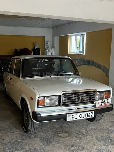 LADA (VAZ) 2107-20