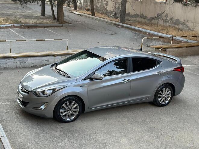 Hyundai Avante 2015, 90,000 km - 1.6 л - Bakı