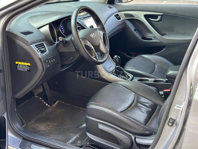 Hyundai Avante 2015, 90,000 km - 1.6 л - Bakı