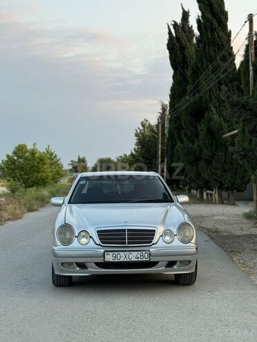 Mercedes E 220 d 2001, 355,000 km - 2.2 л - Bakı