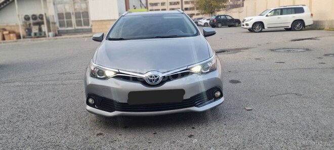 Toyota Auris 2016, 150,000 km - 1.8 l - Bakı