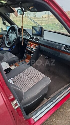 Mercedes E 200 1995, 350,000 km - 2.0 l - Bakı