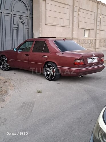 Mercedes E 200 1995, 350,000 km - 2.0 l - Bakı