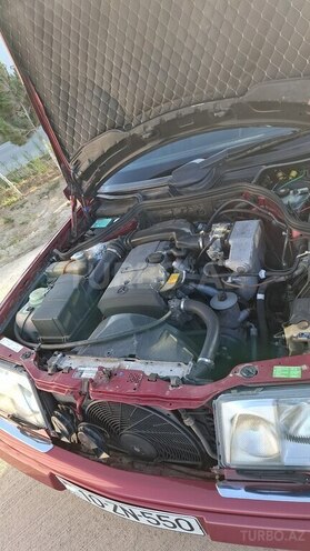 Mercedes E 200 1995, 350,000 km - 2.0 l - Bakı