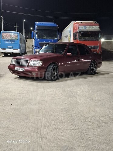 Mercedes E 200 1995, 350,000 km - 2.0 l - Bakı