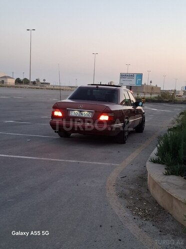 Mercedes E 200 1995, 350,000 km - 2.0 l - Bakı