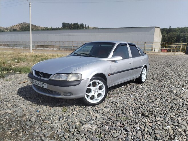 Opel Vectra 1998, 457,828 km - 1.8 l - Qazax