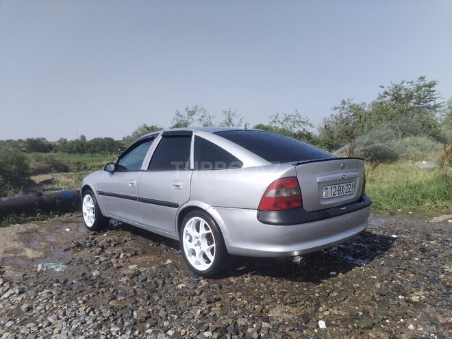 Opel Vectra 1998, 457,828 km - 1.8 l - Qazax
