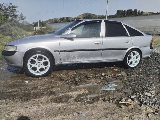 Opel Vectra 1998, 457,828 km - 1.8 l - Qazax