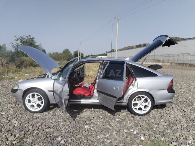 Opel Vectra 1998, 457,828 km - 1.8 l - Qazax