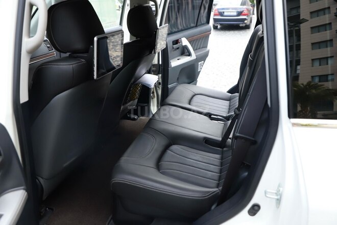 Toyota Land Cruiser 2019, 130,000 km - 4.0 l - Bakı