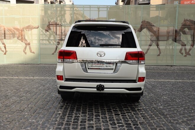 Toyota Land Cruiser 2019, 130,000 km - 4.0 l - Bakı