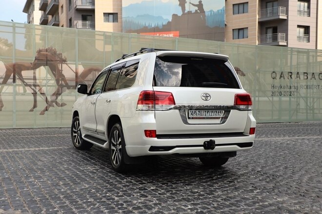 Toyota Land Cruiser 2019, 130,000 km - 4.0 l - Bakı