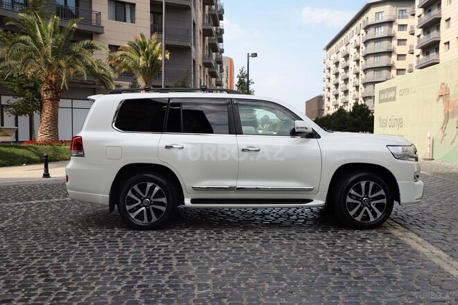 Toyota Land Cruiser 2019, 130,000 km - 4.0 l - Bakı