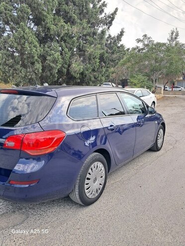 Opel Astra 2011, 264,000 km - 1.3 l - Bakı