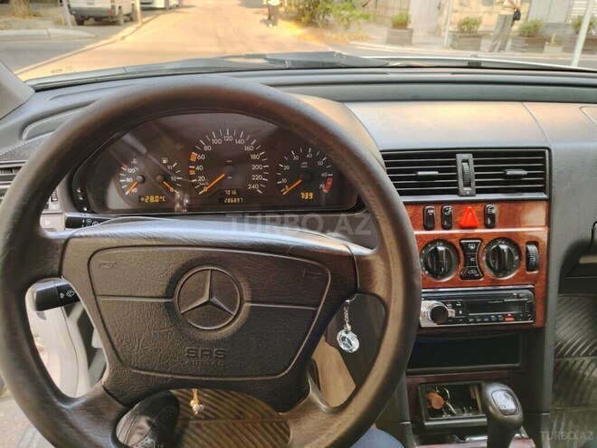 Mercedes C 180 1998, 287,000 km - 1.8 l - Bakı