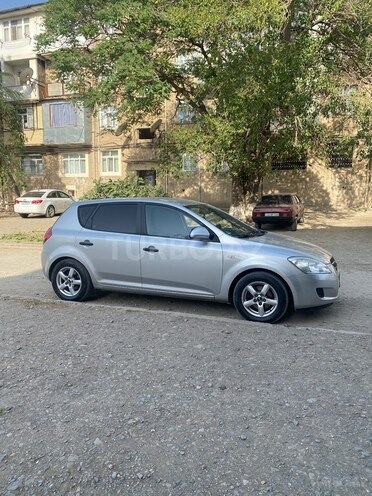 Kia Ceed 2007, 319,000 km - 1.4 л - Gəncə