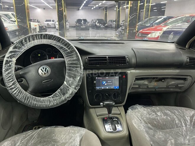 Volkswagen Passat-6