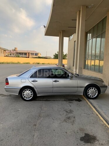 Mercedes C 240 1999, 288,000 km - 2.4 l - Salyan