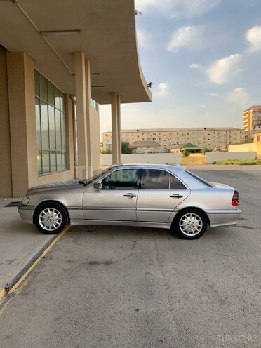 Mercedes C 240 1999, 288,000 km - 2.4 l - Salyan