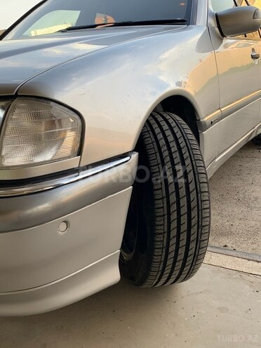 Mercedes C 240 1999, 288,000 km - 2.4 l - Salyan