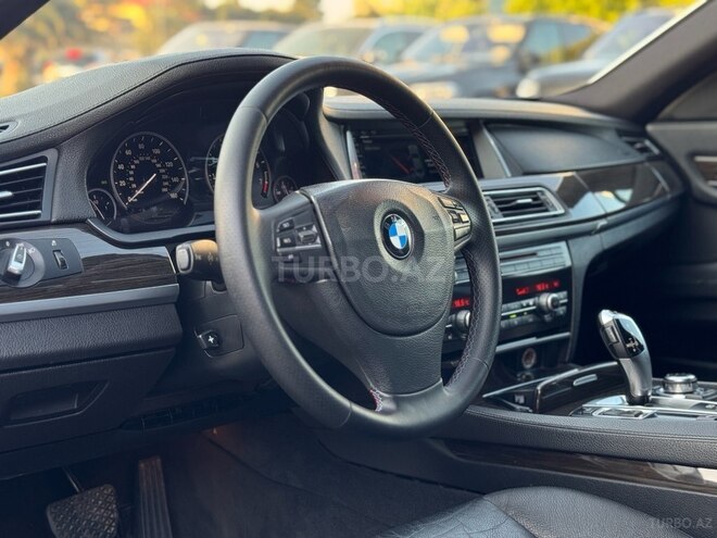 BMW 740 2011, 295,000 km - 3.0 л - Bakı