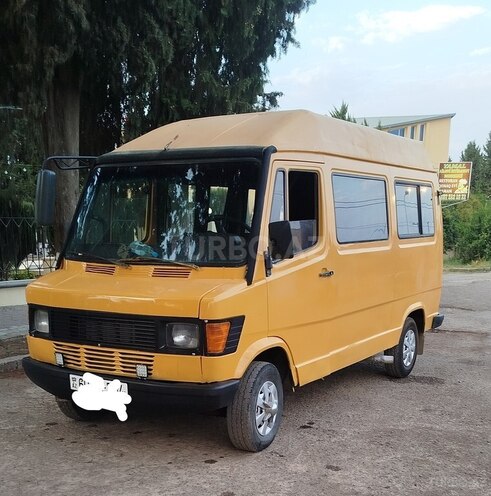 Mercedes 308 D 1990, 235,412 km - 2.9 l - Cəlilabad
