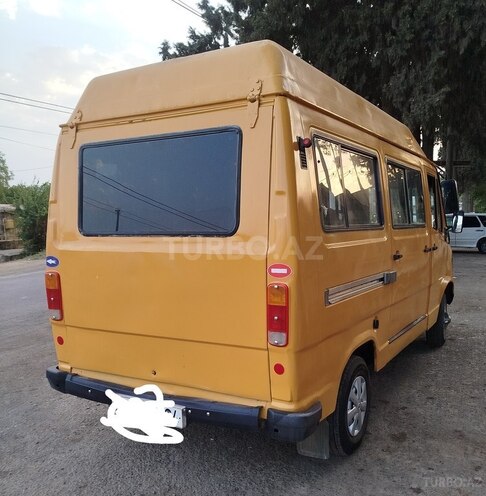 Mercedes 308 D 1990, 235,412 km - 2.9 l - Cəlilabad