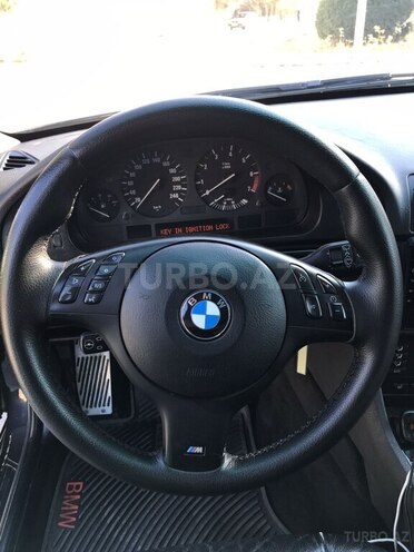 BMW 525-9