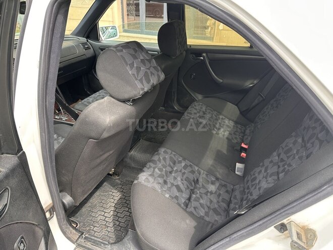 Mercedes C 200 2000, 370,000 km - 2.0 l - Bakı
