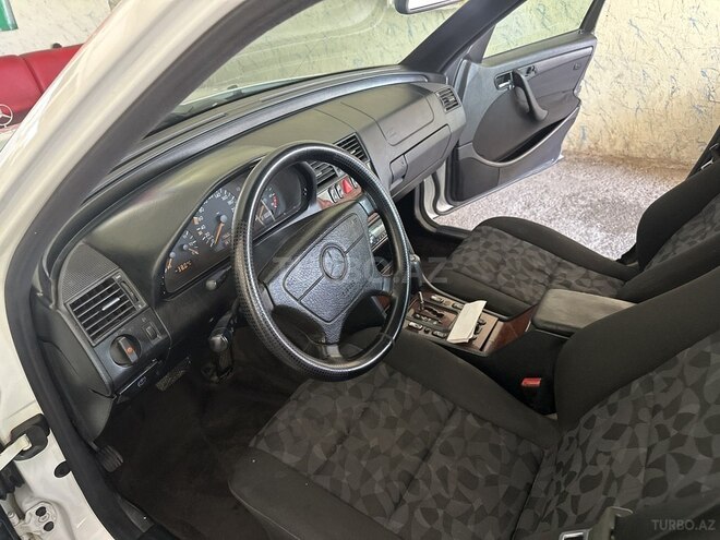Mercedes C 200 2000, 370,000 km - 2.0 l - Bakı