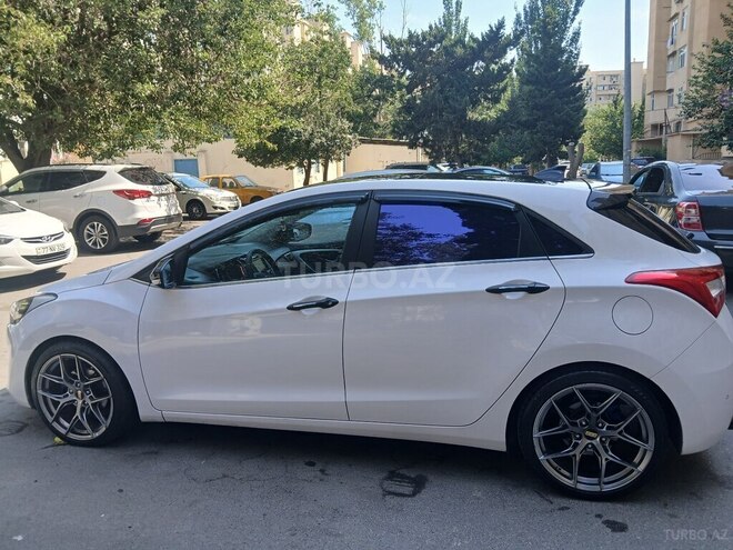 Hyundai i30 2015, 225,000 km - 1.6 л - Bakı