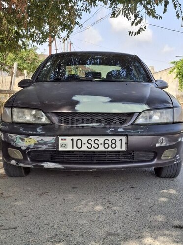 Opel Vectra 1996, 310,000 km - 1.8 l - Bakı