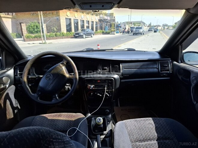 Opel Vectra 1996, 310,000 km - 1.8 l - Bakı