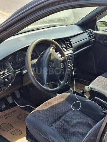 Opel Vectra 1996, 310,000 km - 1.8 l - Bakı