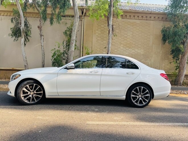 Mercedes C 300 2016, 179,800 km - 2.0 л - Bakı