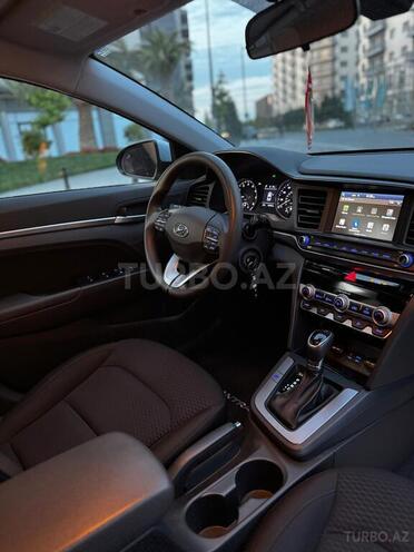 Hyundai Elantra 2019, 105,000 km - 2.0 l - Bakı