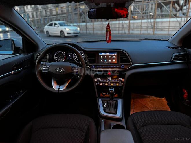 Hyundai Elantra 2019, 105,000 km - 2.0 l - Bakı