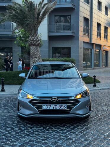 Hyundai Elantra 2019, 105,000 km - 2.0 l - Bakı